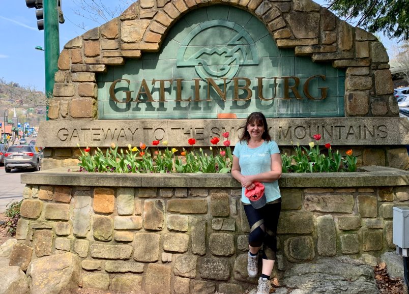 Pigeon Forge & Gatlinburg Day Trip hero