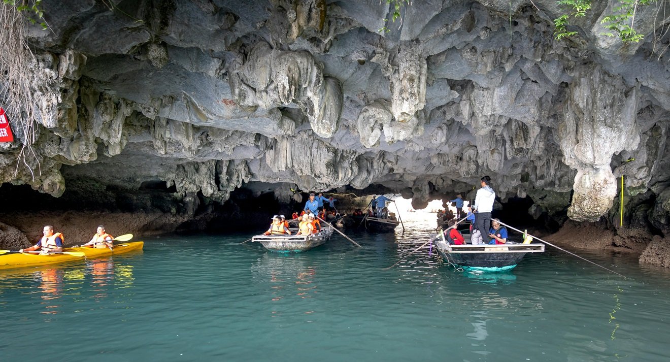 Cave & Scenic Drive Day Trip